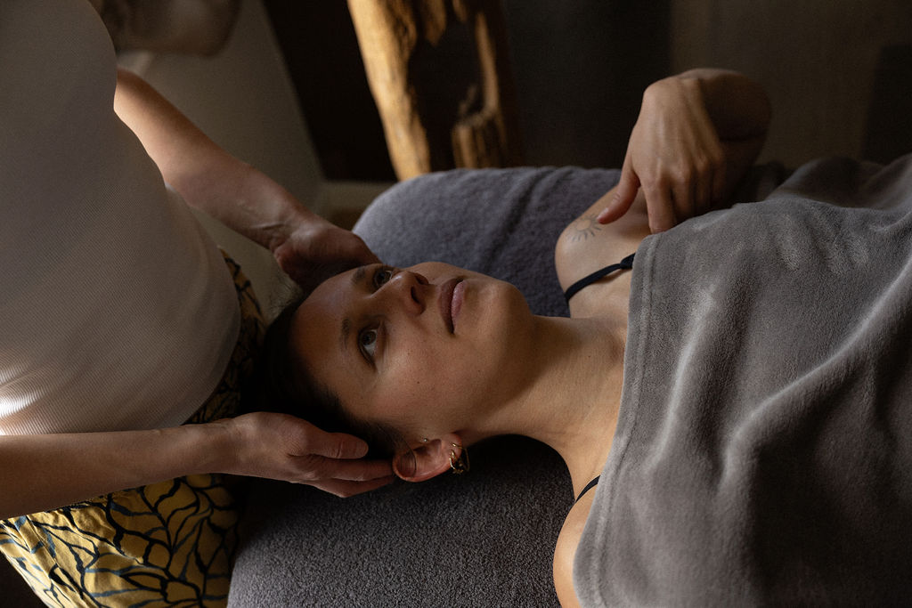 Massage relaxant habillé